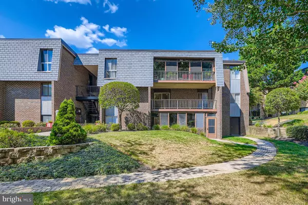 Pikesville, MD 21208,5 STONEHENGE #8