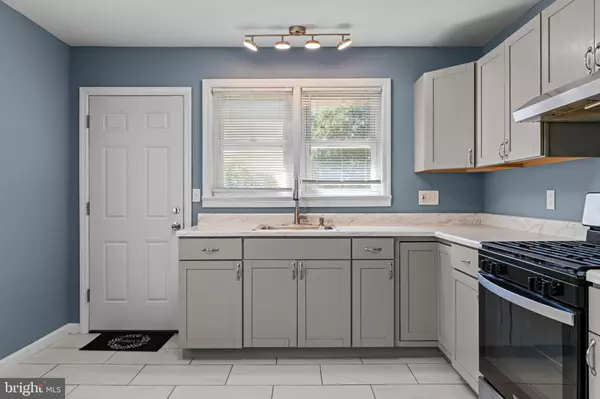 Riverside, NJ 08075,528 S FAIRVIEW ST