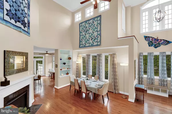 Columbia, MD 21045,8905 SHINING OCEANS WAY #9