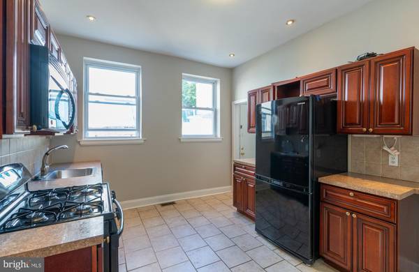 Philadelphia, PA 19147,1121 S 13TH ST #1ST FL