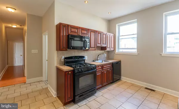 Philadelphia, PA 19147,1121 S 13TH ST #1ST FL