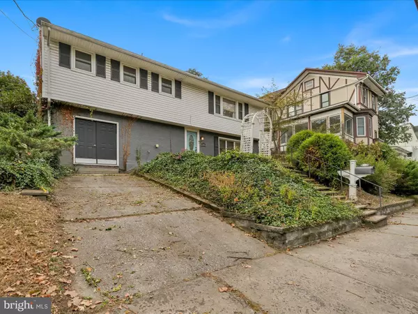 1507 W MARKET ST, Pottsville, PA 17901