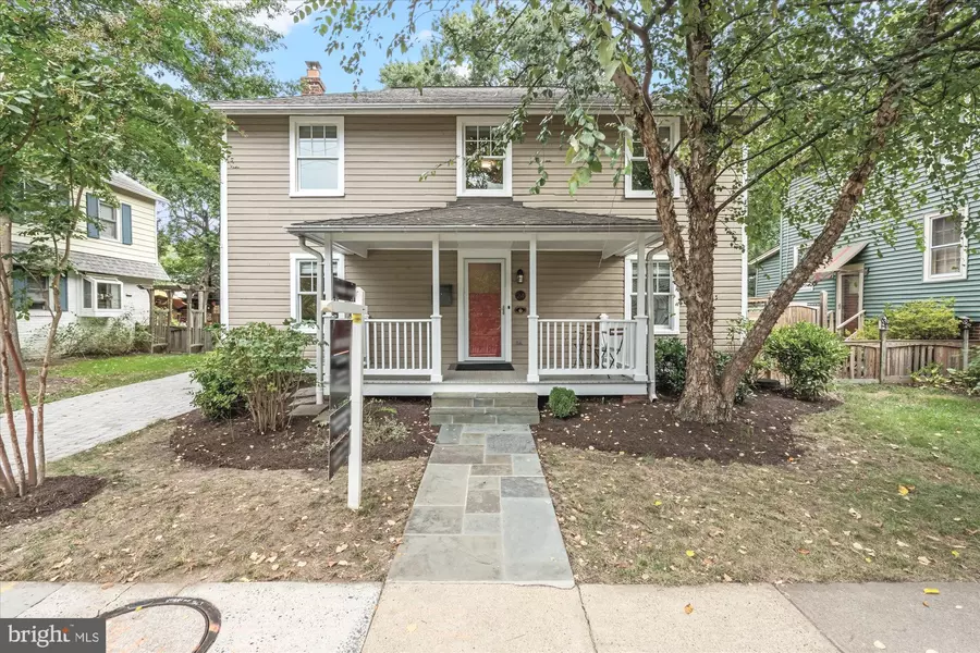 24 E BELLEFONTE AVE, Alexandria, VA 22301