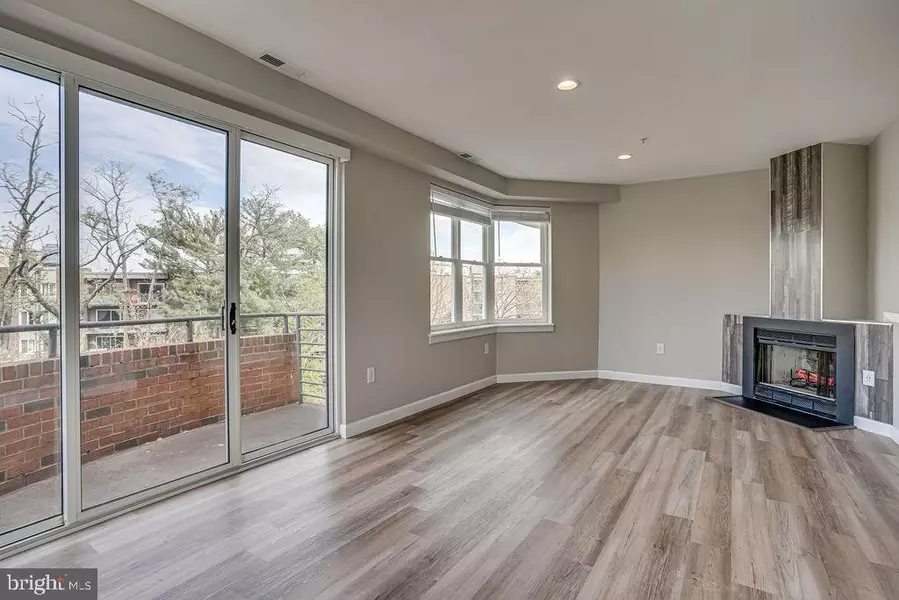 301 S REYNOLDS ST #607, Alexandria, VA 22304