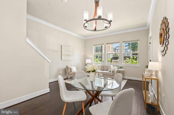 Arlington, VA 22204,1334 S QUINN ST