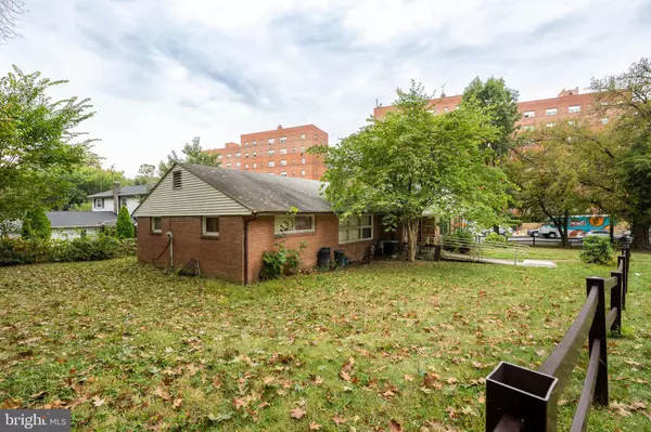 Harrisburg, PA 17103,2333 MARKET ST