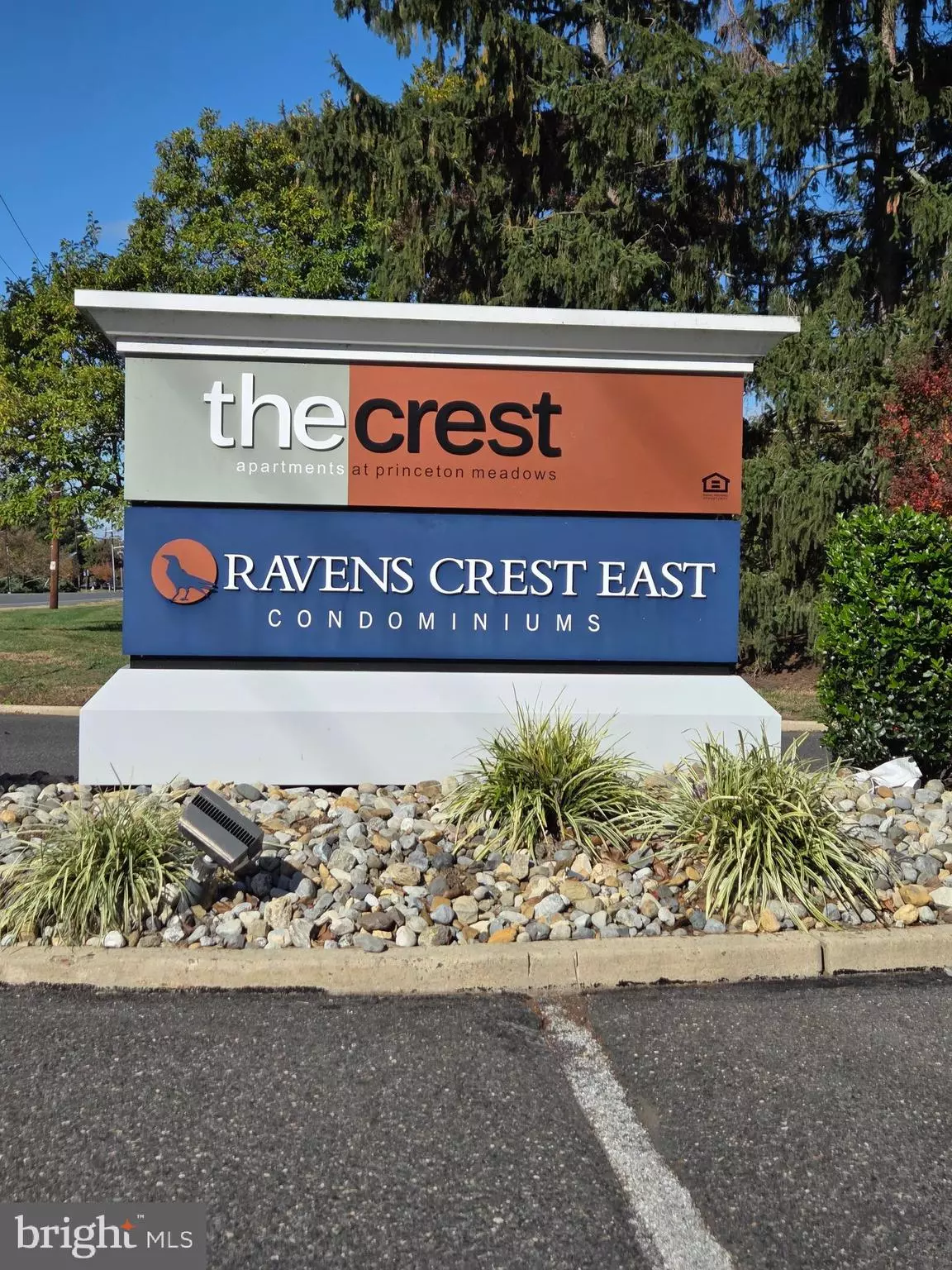 Plainsboro, NJ 08536,5012 RAVENS CREST DR