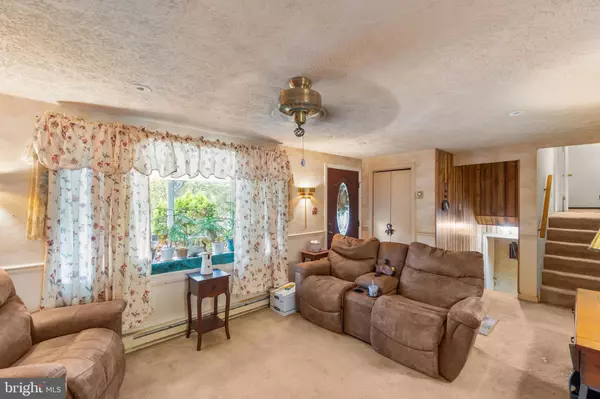 Leesburg, VA 20175,589 ROCKBRIDGE DR SE