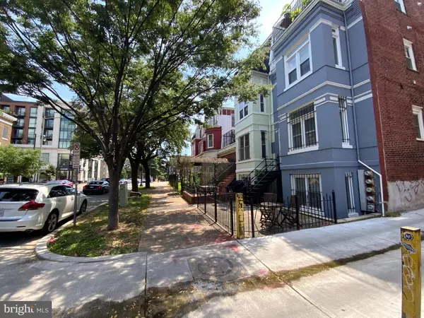Washington, DC 20002,812 5TH ST NE #1