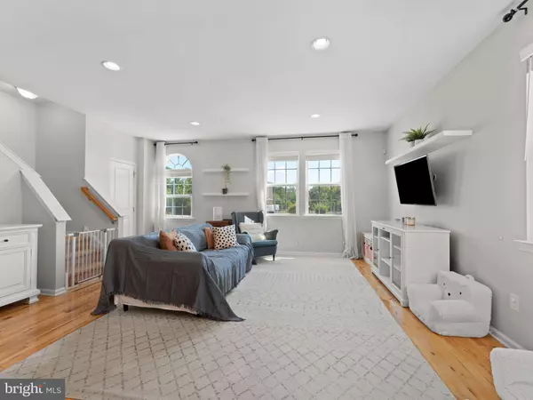 431 DOGWOOD DR, Woodbury, NJ 08096