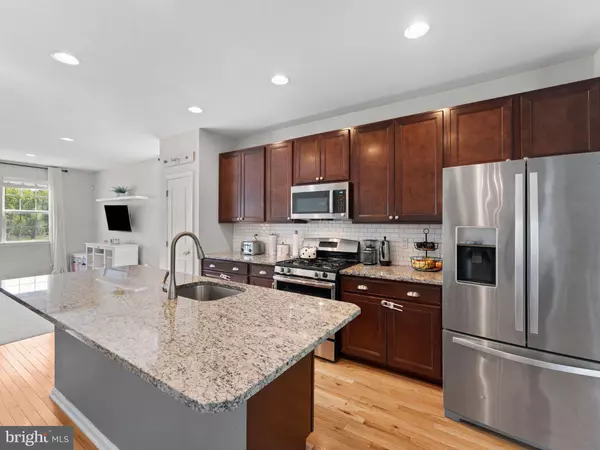 Woodbury, NJ 08096,431 DOGWOOD DR