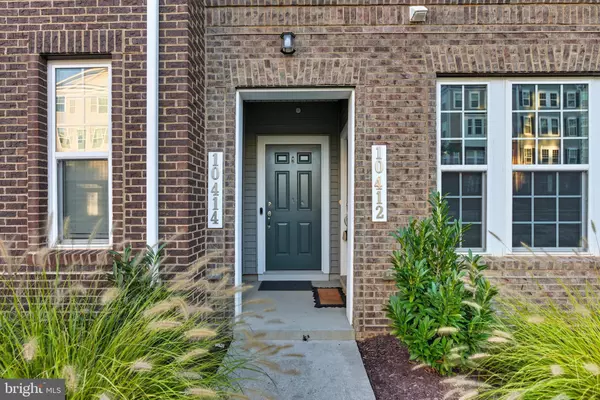 Lanham, MD 20706,10412 JOHN GLENN ST