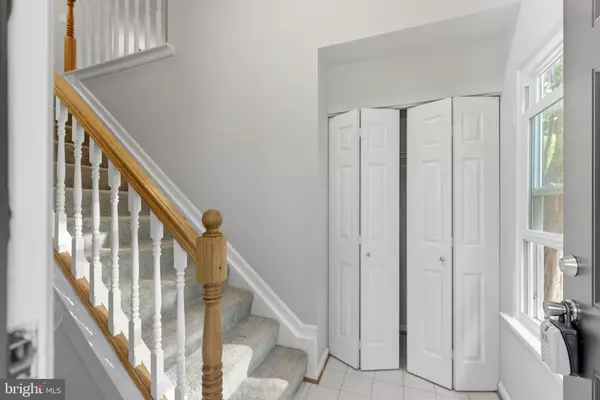 Clifton, VA 20124,13678 ORCHARD DR #3678