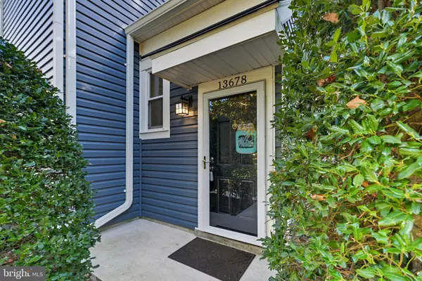 13678 ORCHARD DR #3678, Clifton, VA 20124