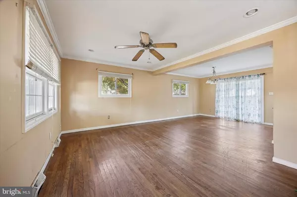Pine Hill, NJ 08021,90 ESTATES RD