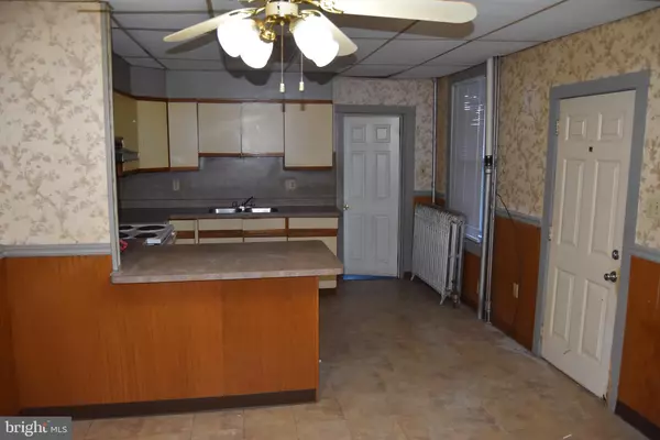 York, PA 17403,719 W PHILADELPHIA ST #1
