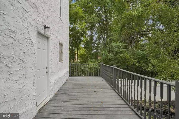 Philadelphia, PA 19144,200 E PRICE ST