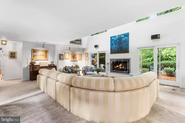 Gulph Mills, PA 19428,405 ARDEN RD