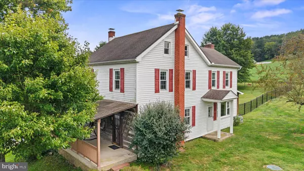 Pine Grove, PA 17963,1114 DETURKSVILLE RD
