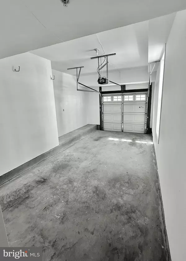 Ashburn, VA 20148,23479 BUCKLAND FARM TER