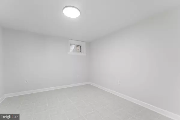 Woodbridge, VA 22193,14341 PARK CT N