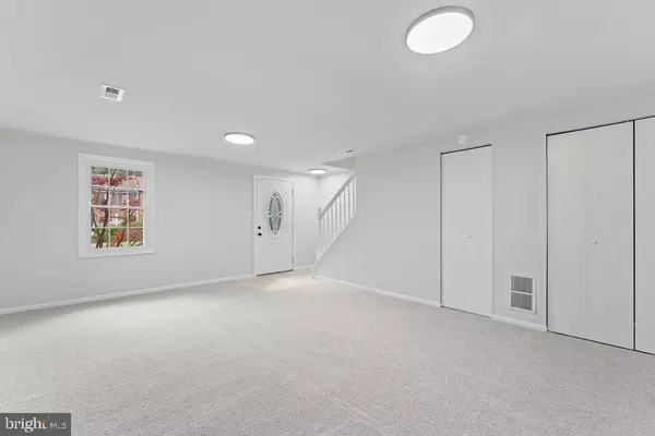 Woodbridge, VA 22193,14341 PARK CT N