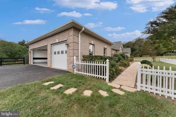 Reva, VA 22735,7380 W HOOVER RD