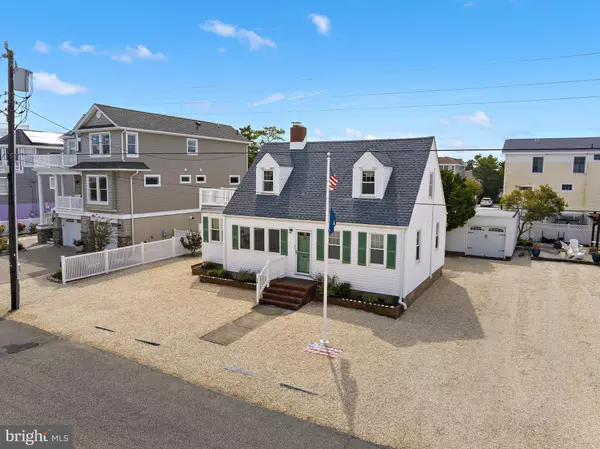 Long Beach Township, NJ 08008,114 E OHIO