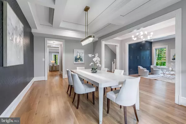 Mclean, VA 22101,7002 A RIVER OAKS DR