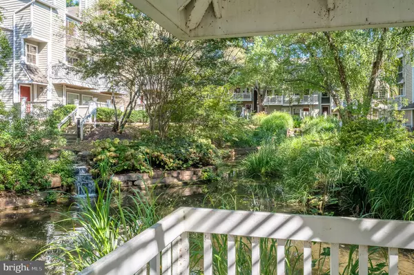 Rockville, MD 20852,10823 HAMPTON MILL TER #1117 - CONDO #360