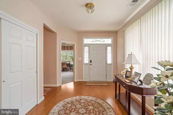 Barnegat, NJ 08005,8 WHITECAPS TER