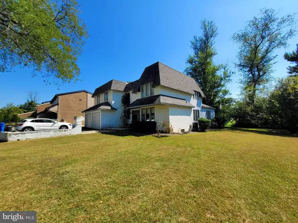 102,  104 RUE DU BOIS,  Cherry Hill,  NJ 08003