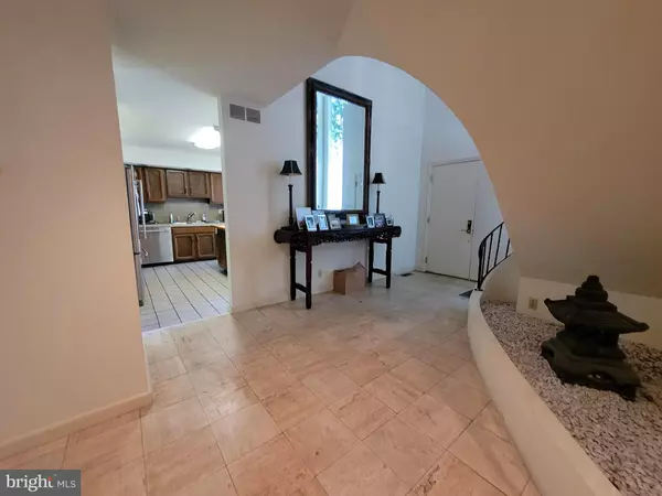 Cherry Hill, NJ 08003,102, 104 RUE DU BOIS