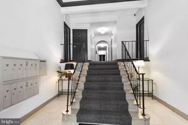 Washington, DC 20009,1441 EUCLID ST NW #207