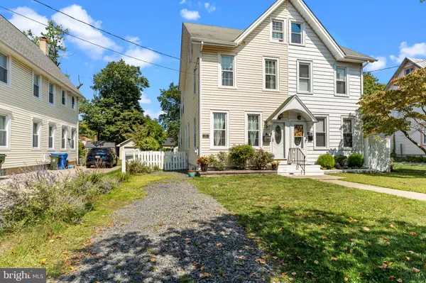 Riverton, NJ 08077,611 CINNAMINSON ST