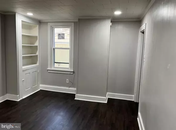 Pottstown, PA 19464,14 E 2ND ST