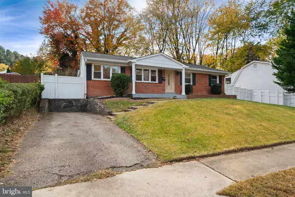 Woodbridge, VA 22193,4421 KENWOOD DR