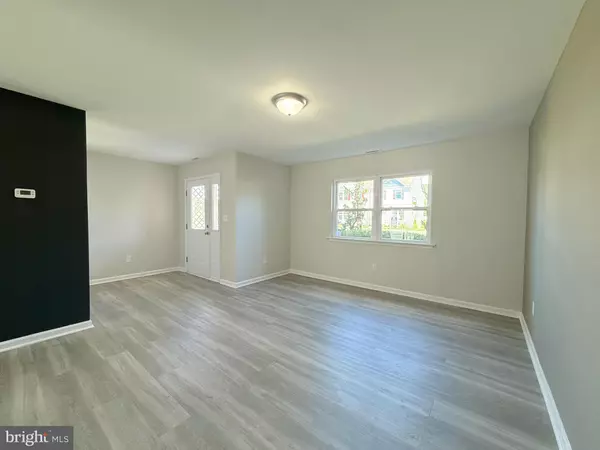 Millville, NJ 08332,12 WHITAKER CT