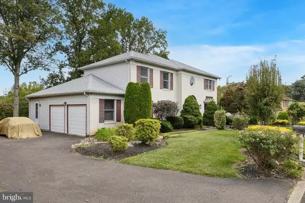 Huntingdon Valley, PA 19006,21 ROY LN