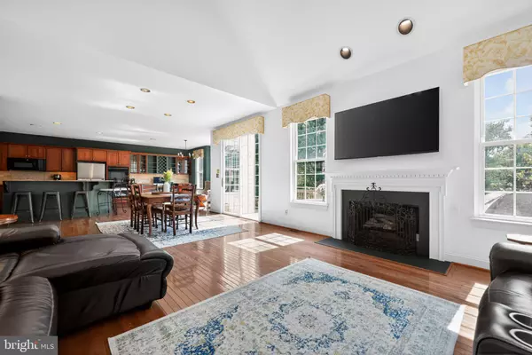 Wallingford, PA 19086,222 HILLSBORO MILLS LN