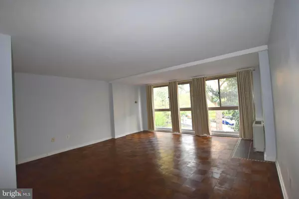 922 24TH ST NW #318, Washington, DC 20037