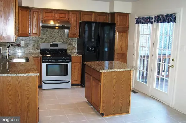 Centreville, VA 20121,6310 GUN CAP CT