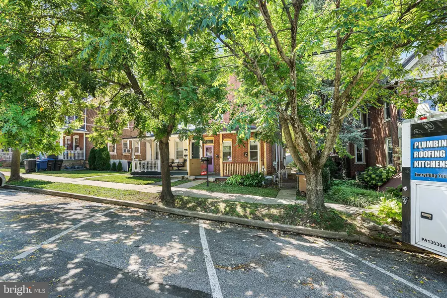 109 W 4TH AVE, Conshohocken, PA 19428