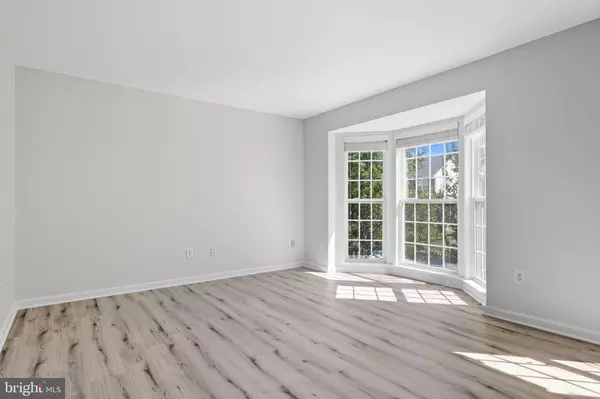 Ashburn, VA 20147,43742 TOLAMAC DR