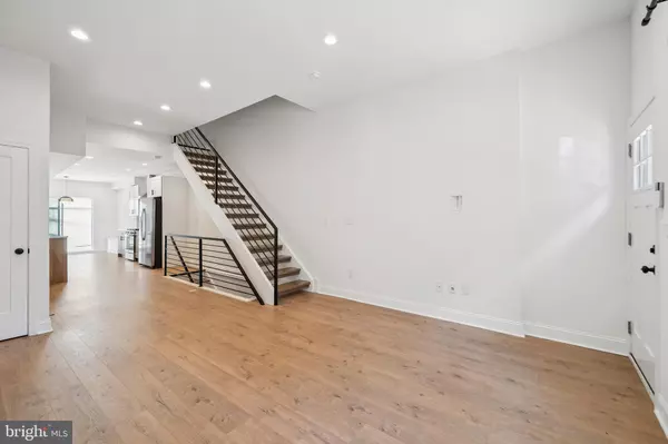 Philadelphia, PA 19130,840 LELAND ST