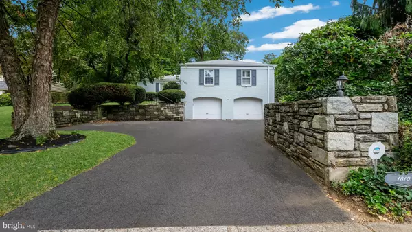1810 HEMLOCK CIR, Abington, PA 19001