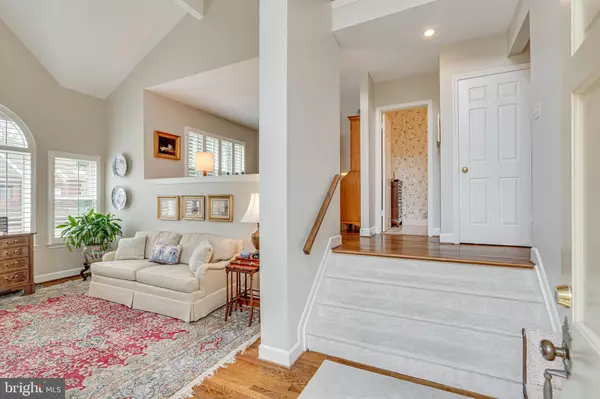 Mclean, VA 22101,1477 HAMPTON HILL CIR