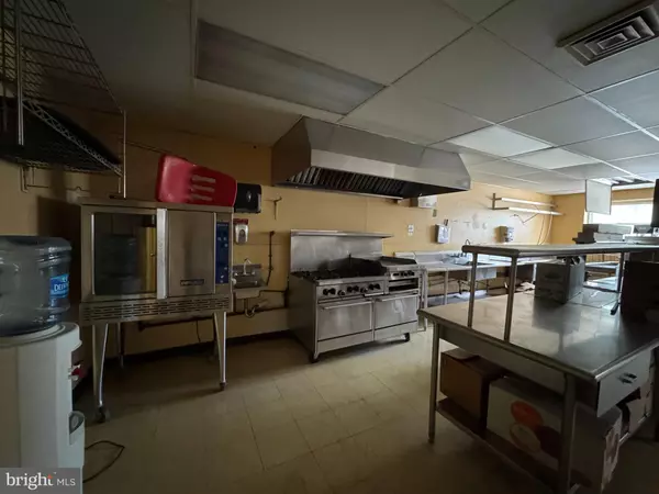 Philadelphia, PA 19133,2511-15 GERMANTOWN AVE