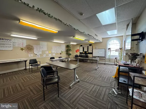 Philadelphia, PA 19133,2511-15 GERMANTOWN AVE