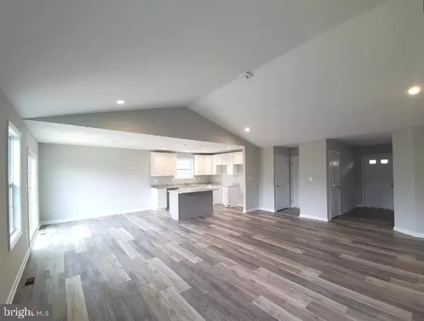 Martinsburg, WV 25401,209 JENSEN WAY